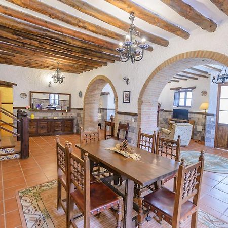 Holiday Home El Pilarillo Piscina Compartida Alcaucin Bagian luar foto