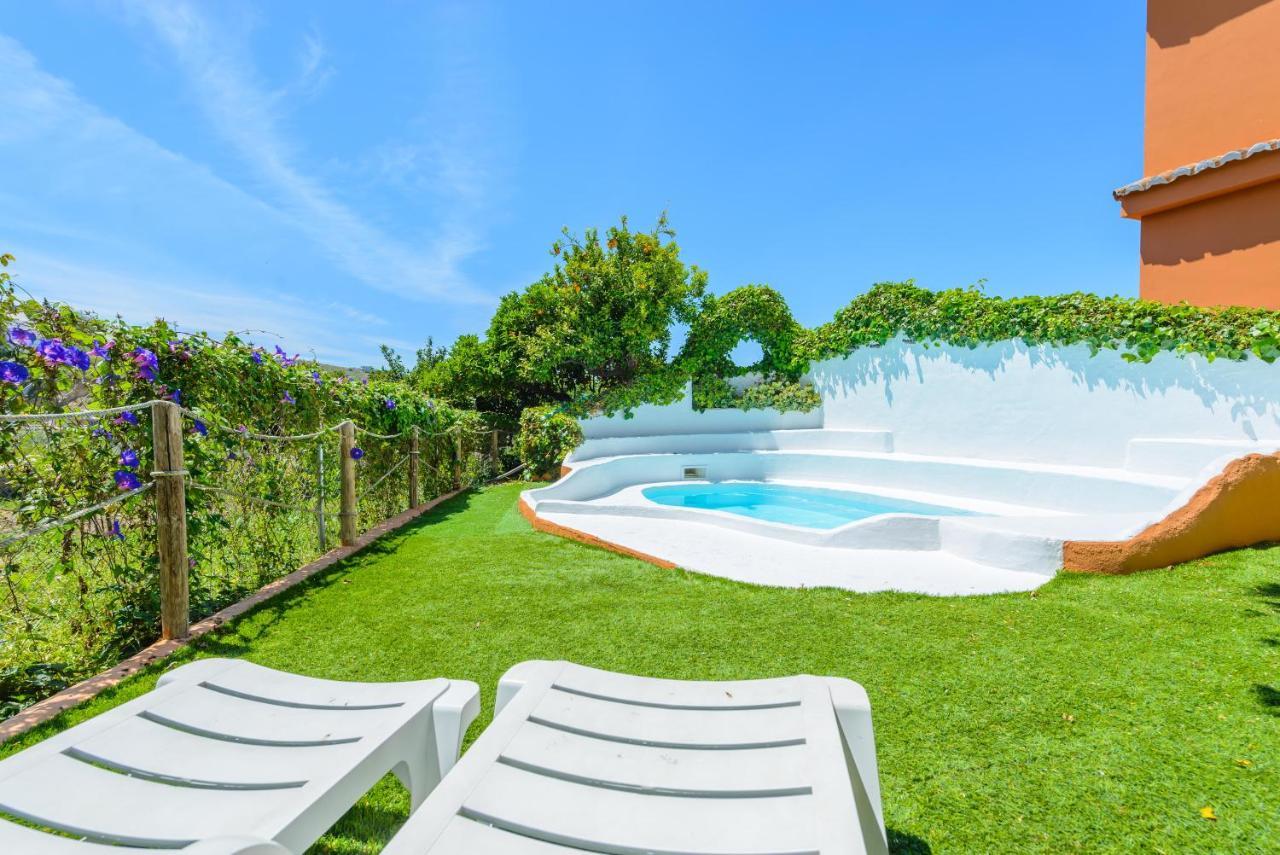 Holiday Home El Pilarillo Piscina Compartida Alcaucin Bagian luar foto