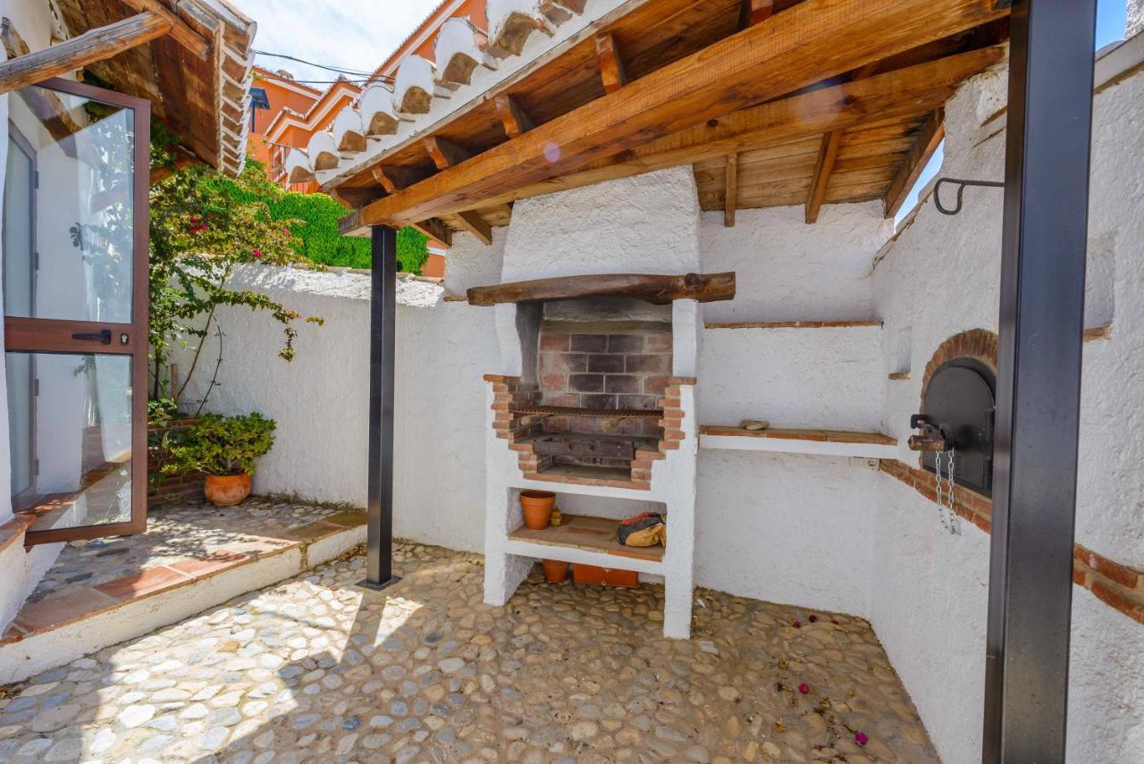 Holiday Home El Pilarillo Piscina Compartida Alcaucin Bagian luar foto